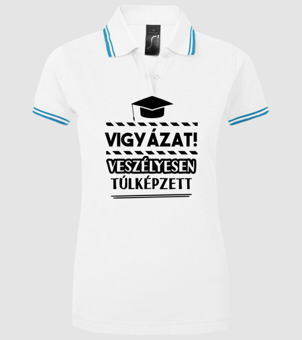  minta fehér pólón