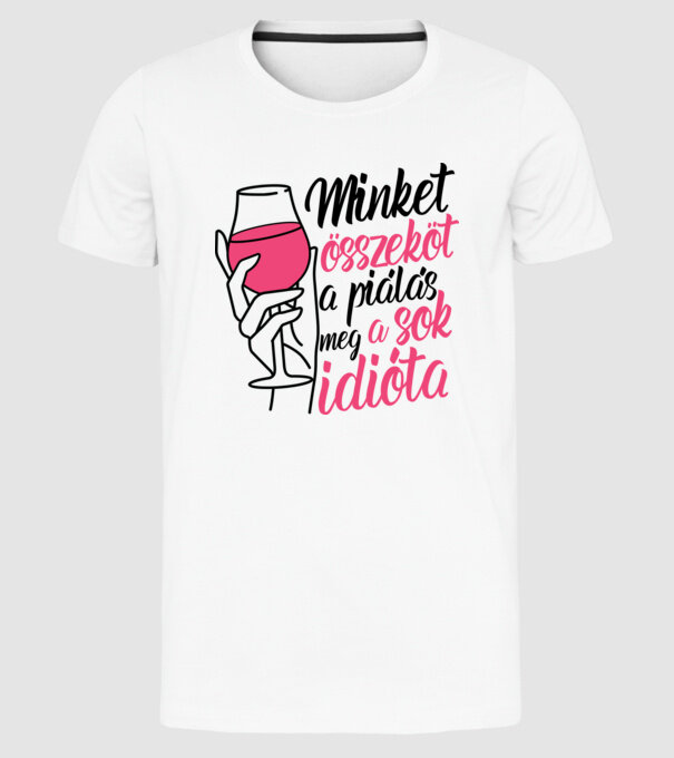  minta fehér pólón