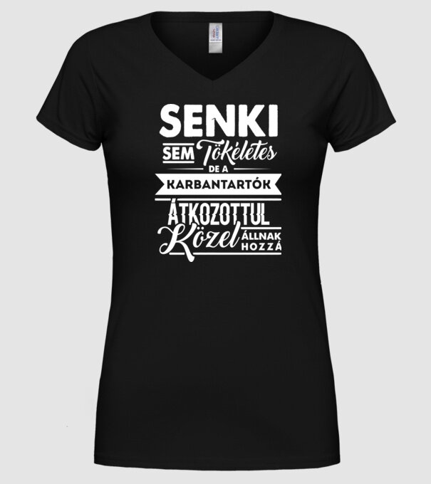  minta fekete pólón
