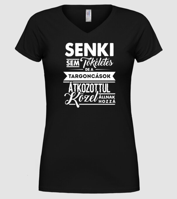  minta fekete pólón