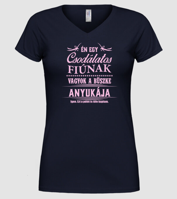  minta sötétkék pólón