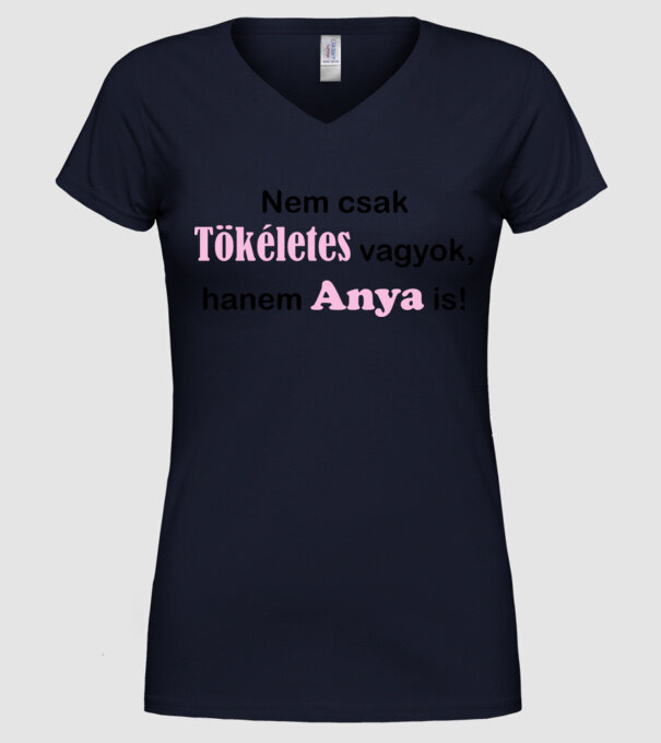  minta sötétkék pólón