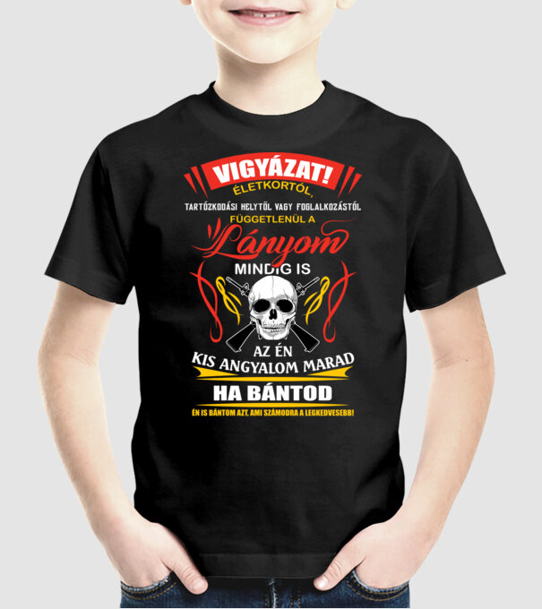  minta fekete pólón