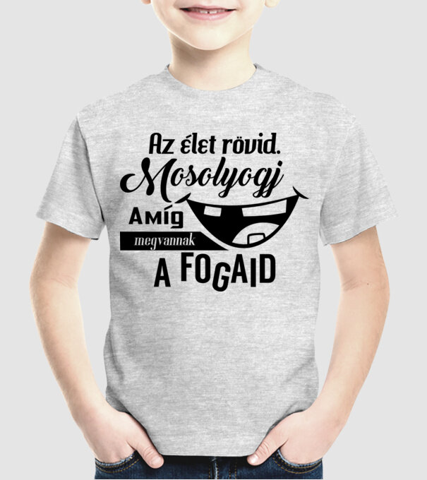  minta szürke pólón