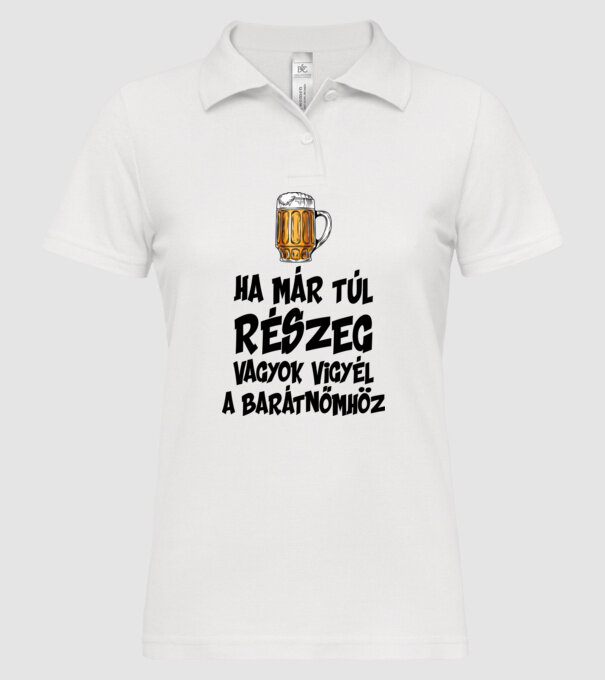  minta fehér pólón