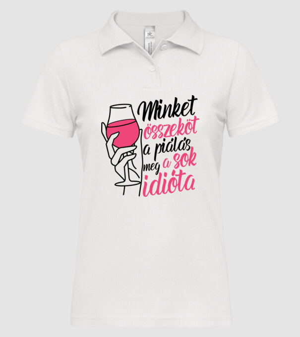  minta fehér pólón
