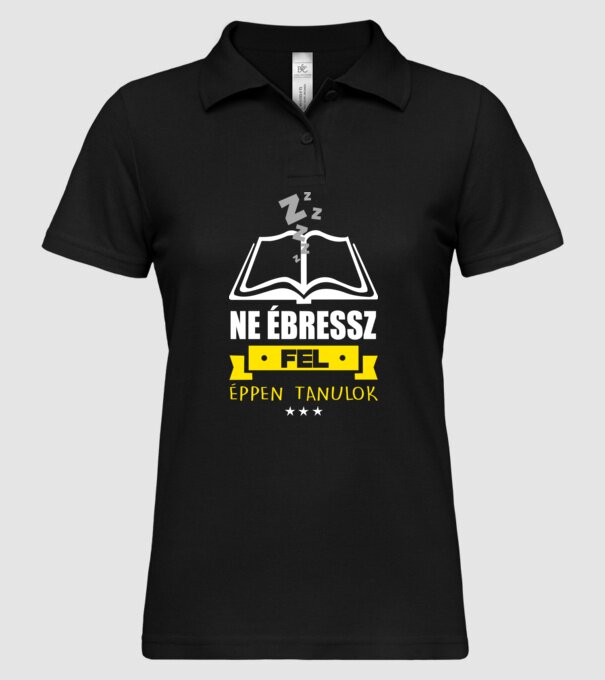  minta fekete pólón