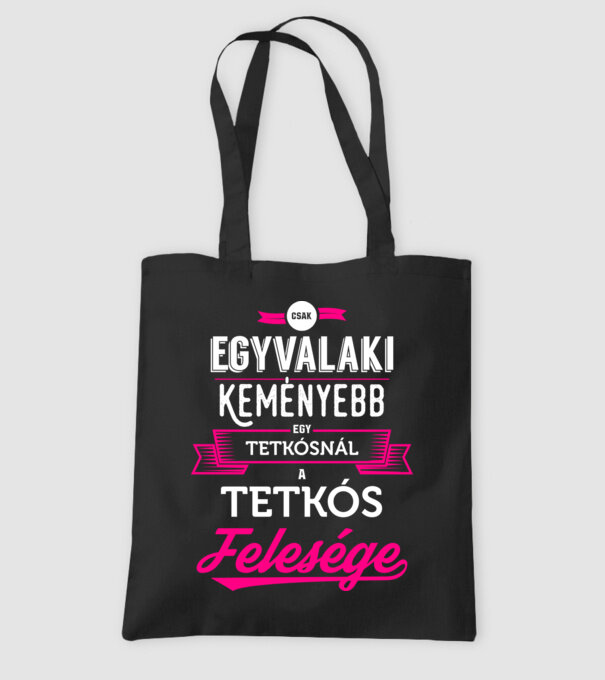  minta fekete pólón