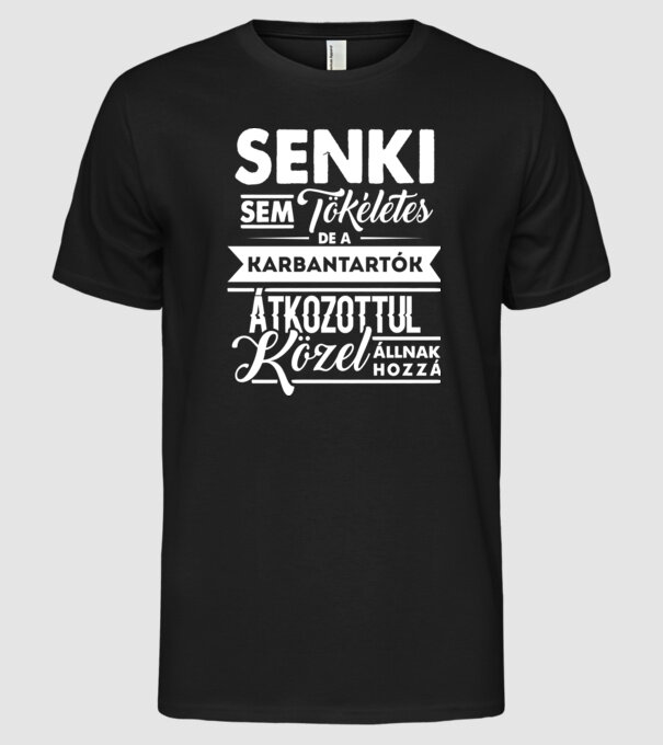  minta fekete pólón