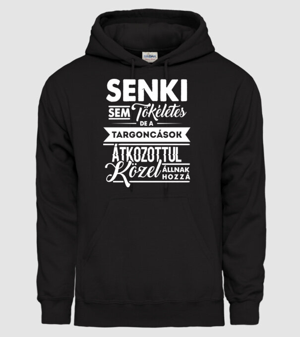  minta fekete pólón
