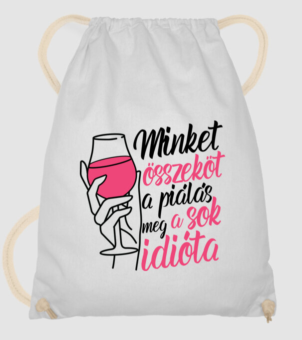  minta fehér pólón