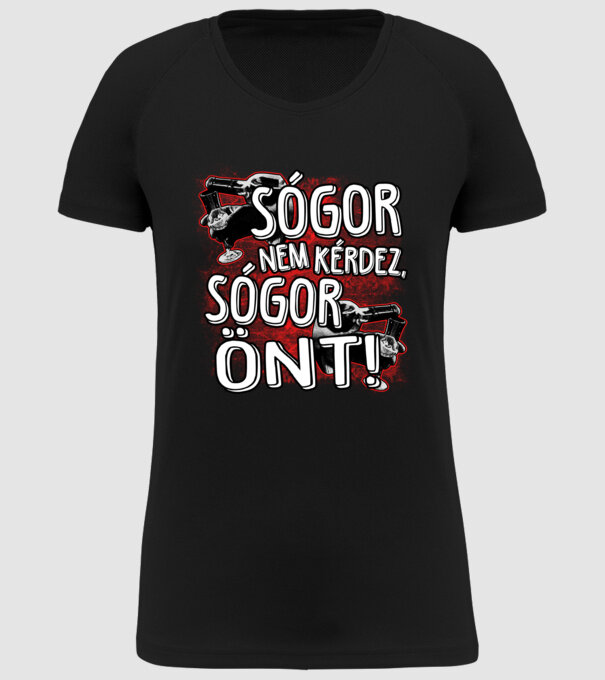  minta fekete pólón