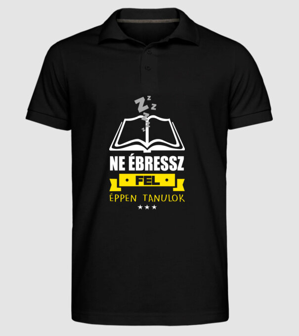  minta fekete pólón