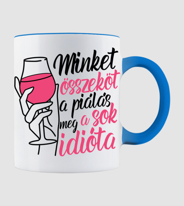  minta világoskék pólón