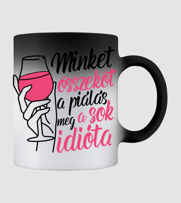  minta fekete pólón