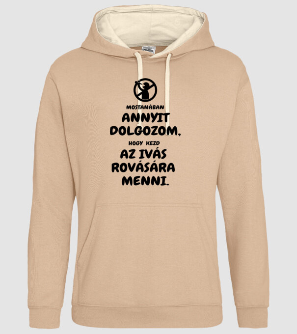  minta homokszín pólón