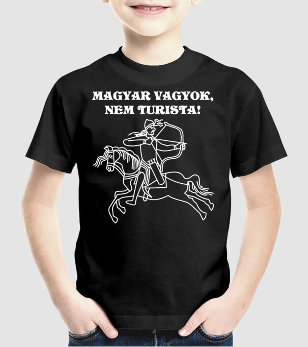  minta fekete pólón